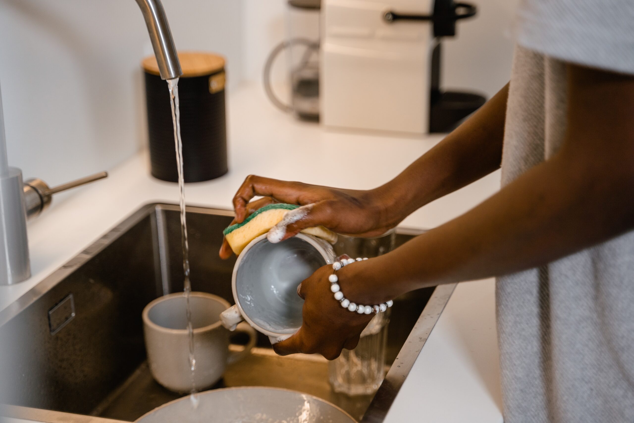 How to Hand Wash Dishes - Cleaning & Sanitizing Dishes By Hand
