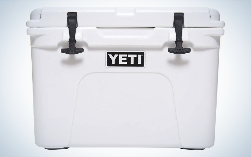 Best YETI Alternative (Hard & Soft Coolers ) ⋆ Expert World Travel