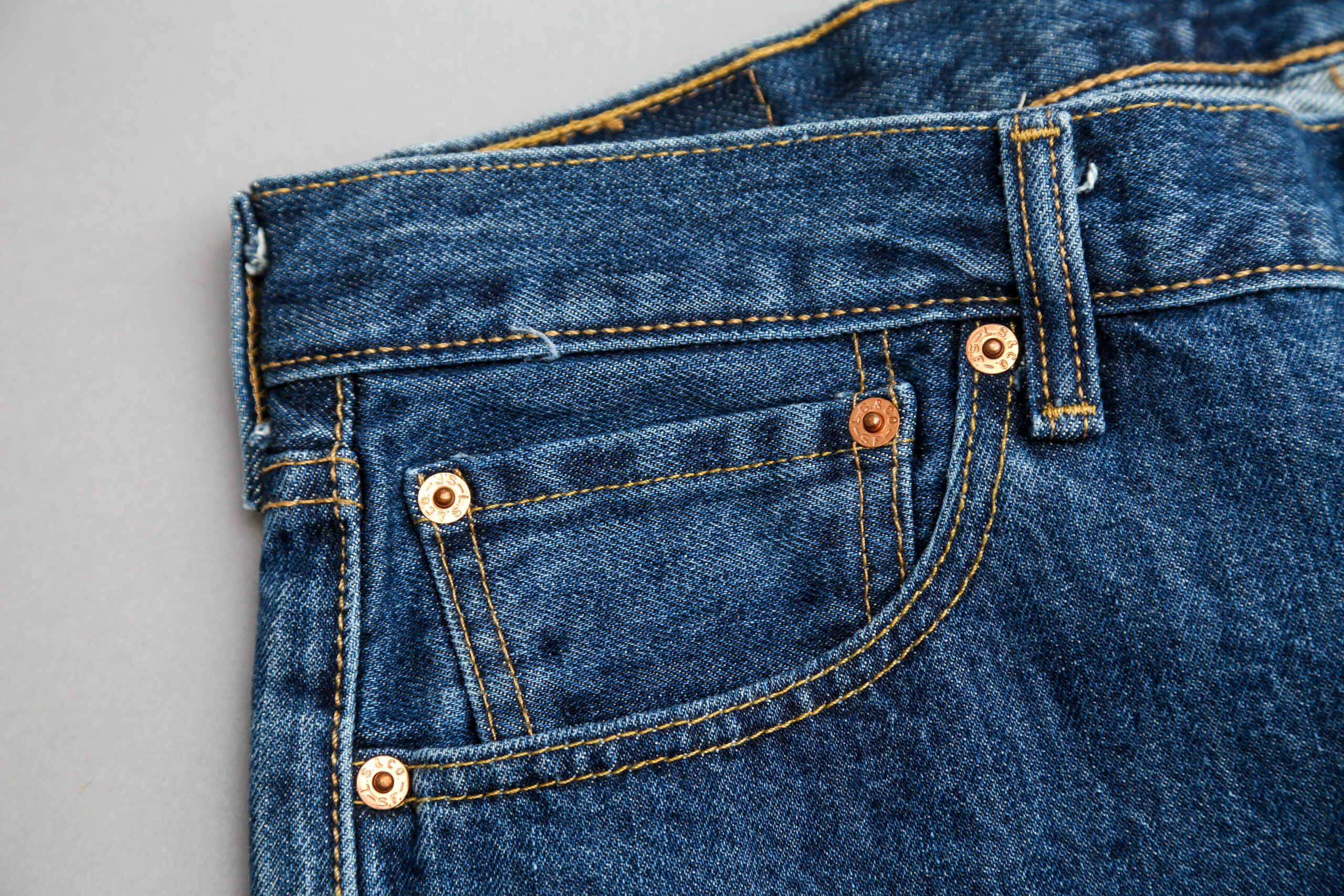 Levi's Jeans, Pants & Jackets