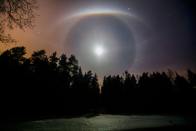 lunar halo