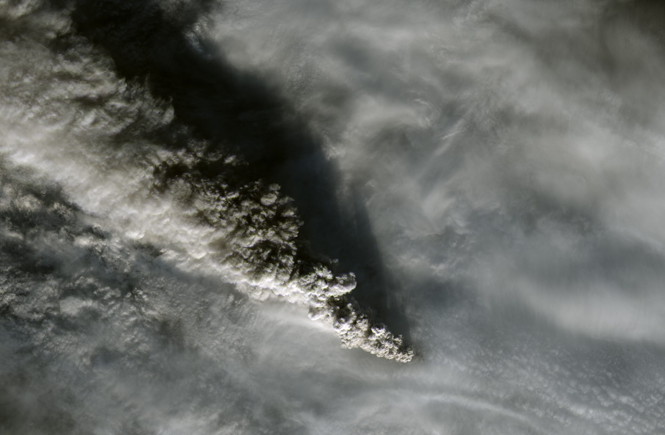 Plume from erupting Pavlof volcano