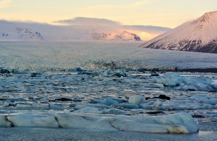 Jokulsarlon glacier