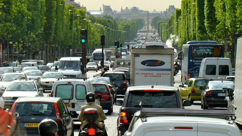 Older Cars Will Be Restricted In Paris Starting In July