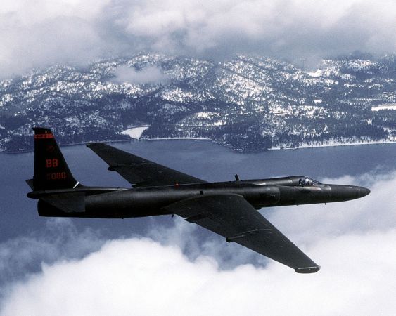 Black U-2 reconnaissance aircraft in flight