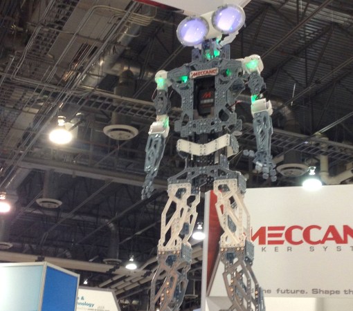 CES 2014: This Tiny Robot Has Flawless Balance [Video]