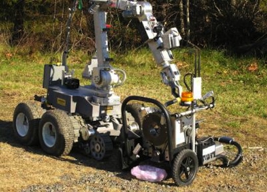 A New Robot Dismantles Pipe Bombs While Leaving Forensic Evidence Intact