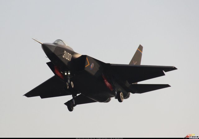 What New Chinese Weapons Will We See at This Year’s Zhuhai Air Show?