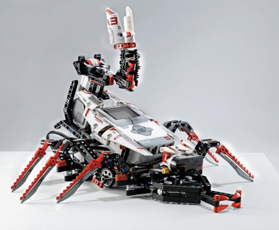 CES 2013: Lego Mindstorms EV3 Robots Add App Control, Speed, Sensors