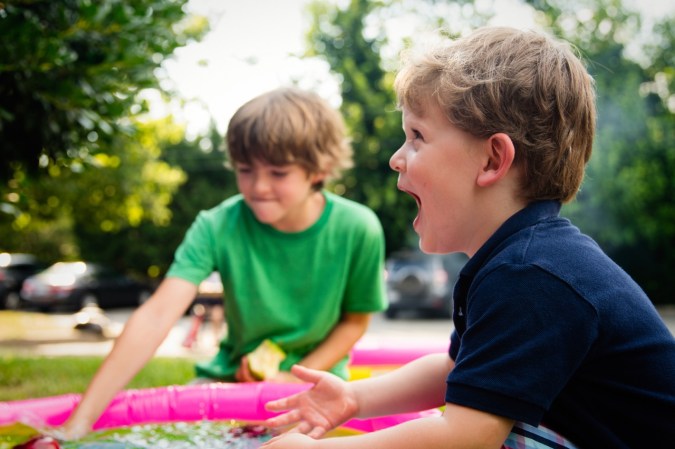 10 kid-friendly DIY projects you can enjoy outdoors