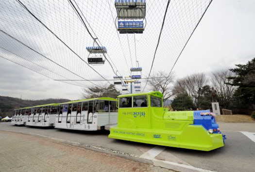 Korea’s Online Electric Vehicle Gathers Power From The Road Through Wireless Induction