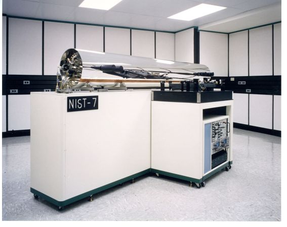 DARPA Wants Long-Lasting Super-Precise Portable Atomic Clocks