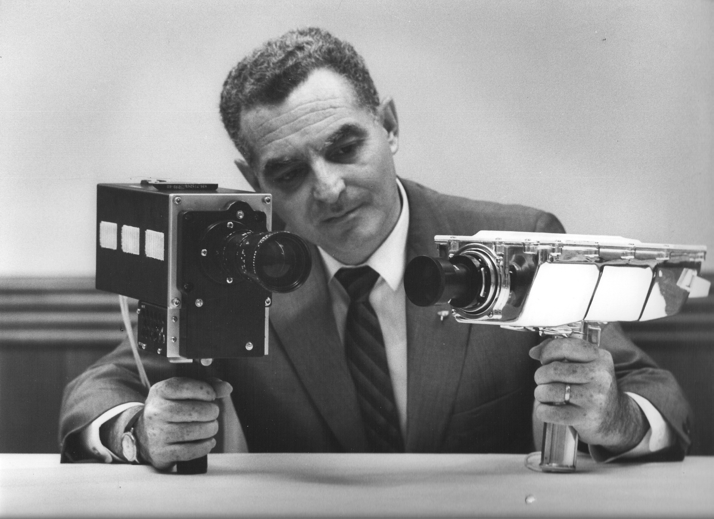 Stan Lebar and the Apollo Cameras