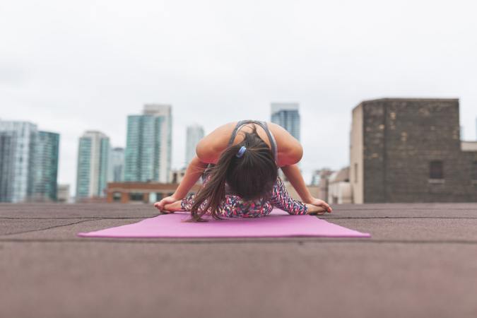 To ease lower back pain, yoga might be just as good as physical therapy