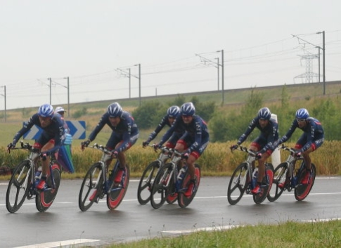 Tour de France Introduces Radio Delay