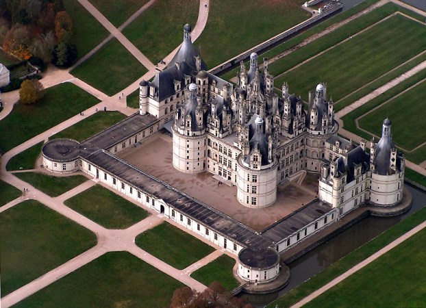 Drone Films Flooded French Castle