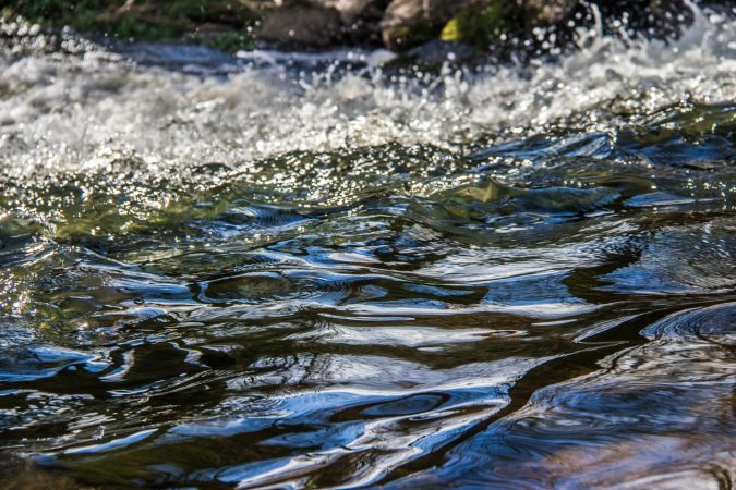 MIT Invention Turns Salt Water Into Drinking Water Using Solar Power