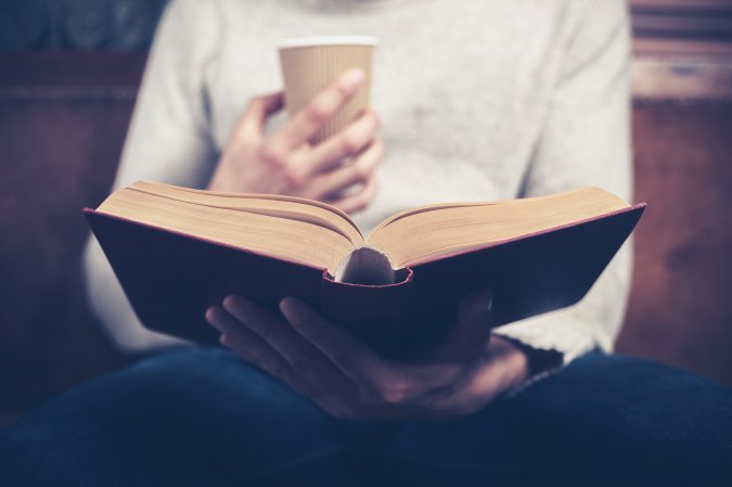 ‘Speed reading’ isn’t real, but you can still train yourself to read faster