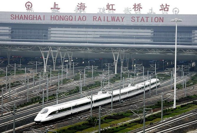 Beijing-Shanghai High Speed Rail Link Opens to the Public This Week