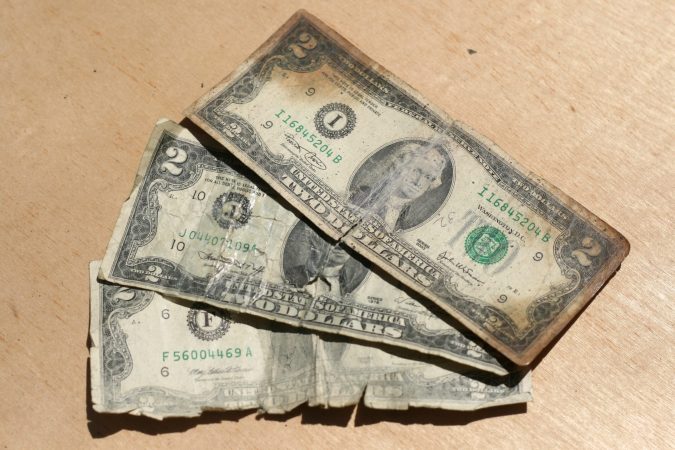 Washing Dollar Bills With Carbon Dioxide Could Save Billions