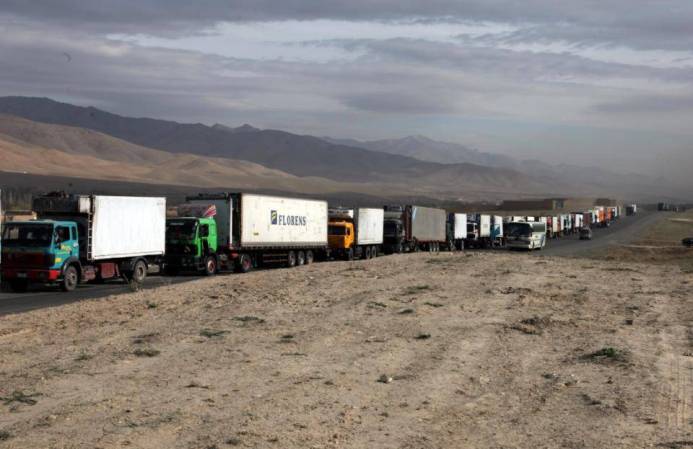 Robot Truck Convoy Tested In Nevada