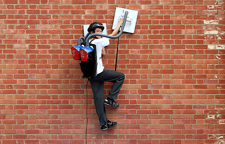 English 13-Year-Old Builds Vacuum-Powered Spider-Man Contraption And Literally Climbs the Walls