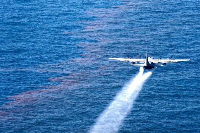 How Do Oil Dispersants Work?