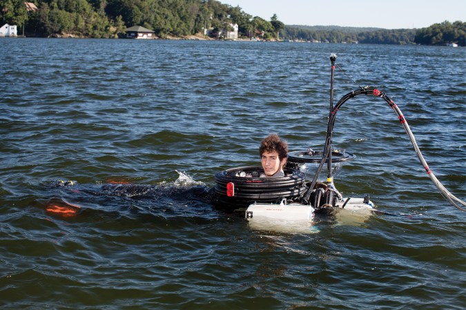 A DIY Submarine That Can Dive 30 Feet