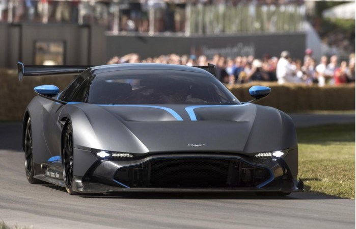 httpswww.popsci.comsitespopsci.comfilesimages201507aston-martin-vulcan-2015-goodwood-festival-of-speed_100516676_l.jpg