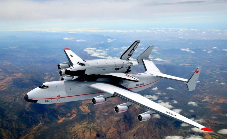 Antonov An-225 Buran Space Shuttle