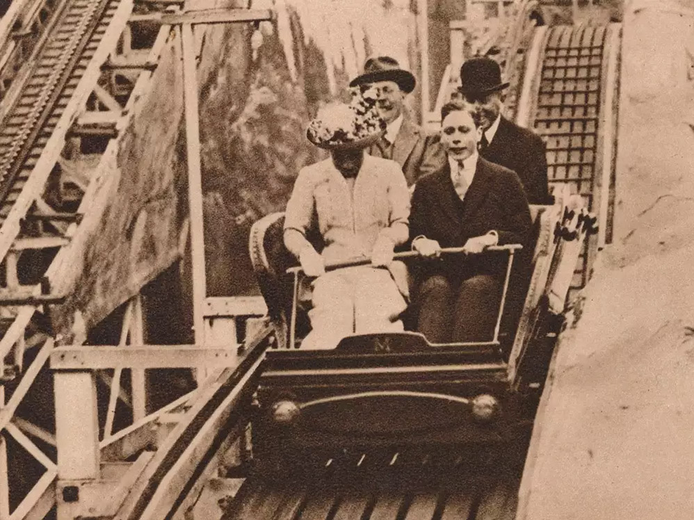 Prince George and Princess Mary enjoy the fun of the fair