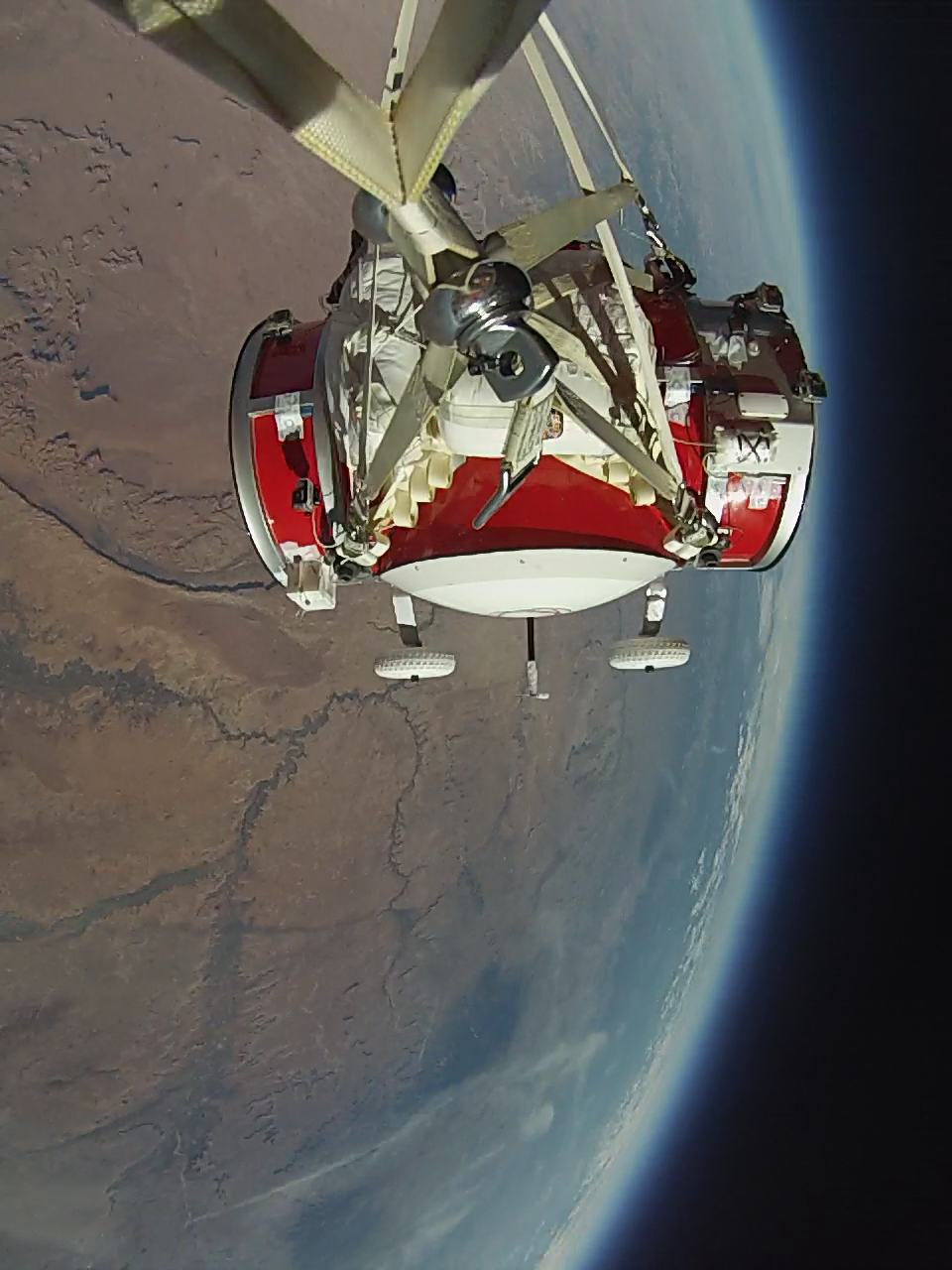 httpswww.popsci.comsitespopsci.comfilesimages201510vanguard_flies_along_the_edge_of_space.png