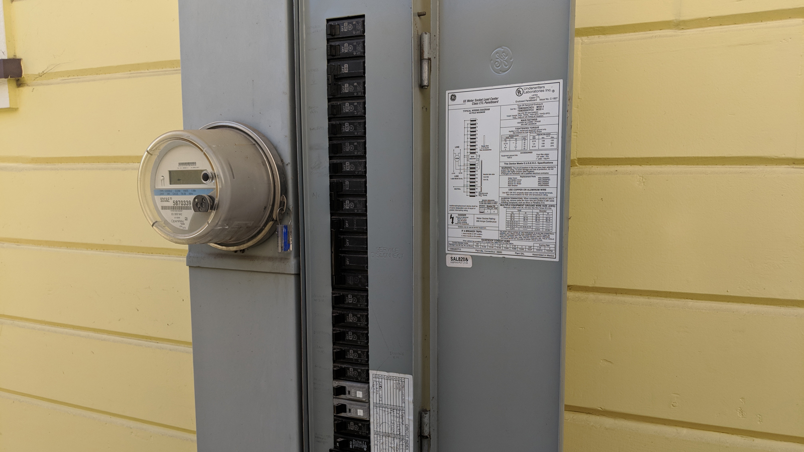 circuit breaker box