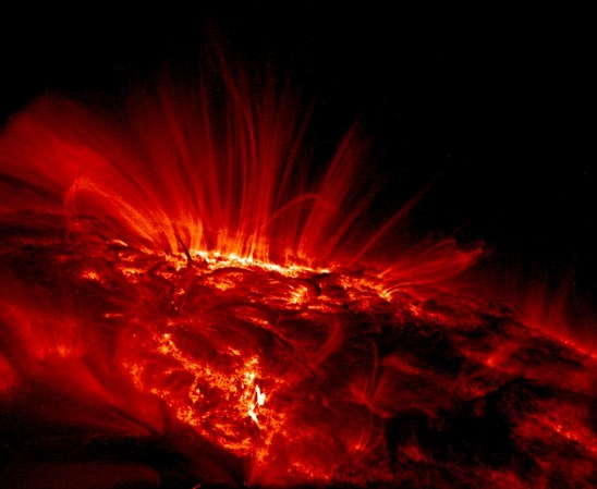 See hot plasma bubble on the sun’s surface in powerful closeup images