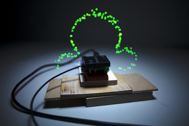 RFID Waves Visualized and Demystified Using a LED Wand