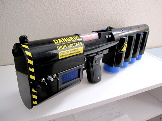 Video: DIY Coilgun Turns Voltage into Kilojoule Projectile Power