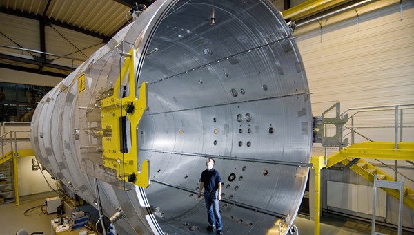 Germany Builds a ‘Space Tunnel’ for Testing the Ion Engines of the Future