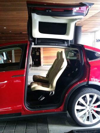 Tesla Model X P90D Falcon Wing Door