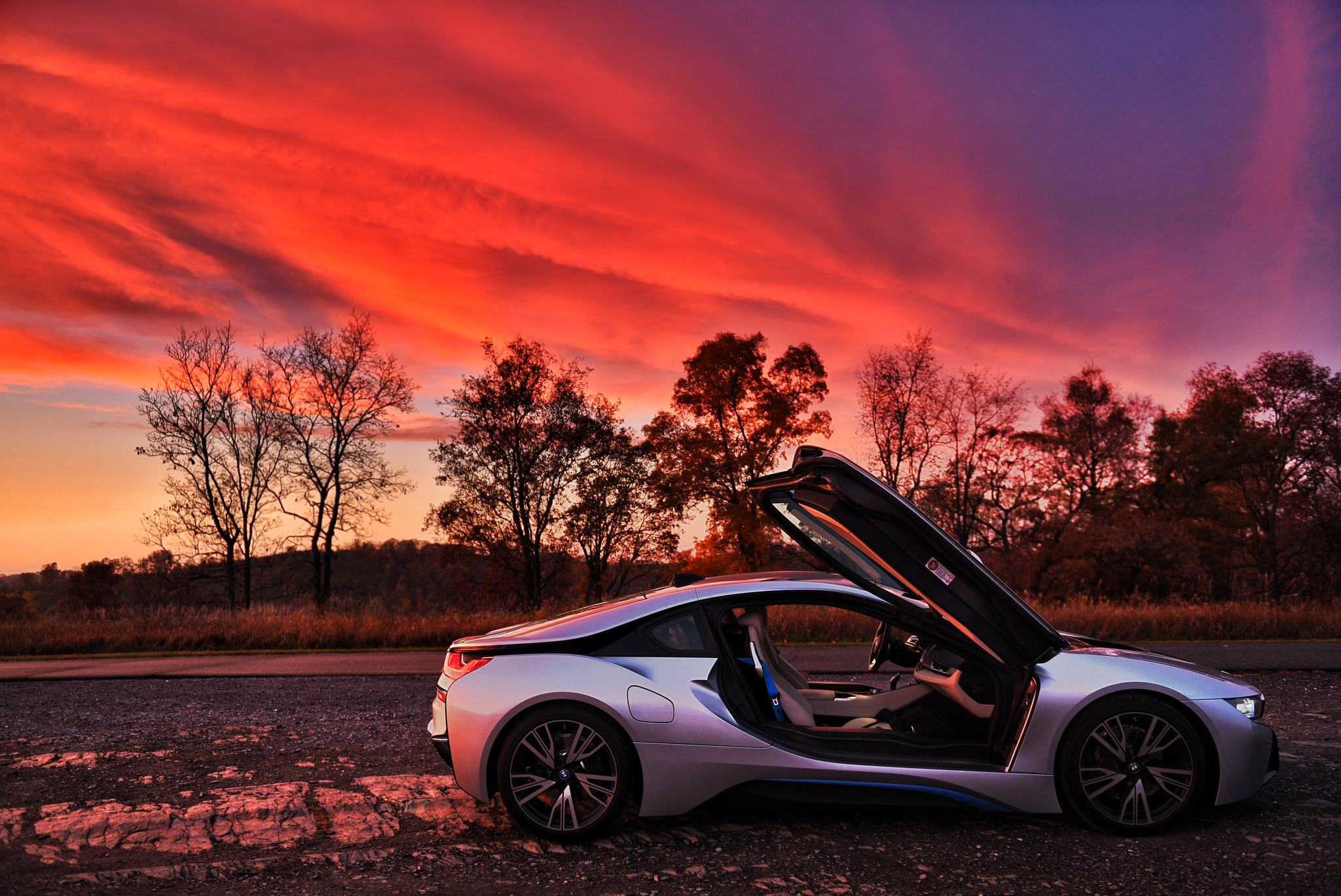 BMW's 2015 hybrid i8 car