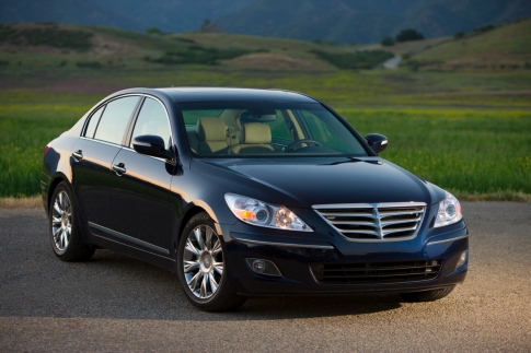 A $40,000 Hyundai? Luxuriating in the 2009 Genesis Sedan