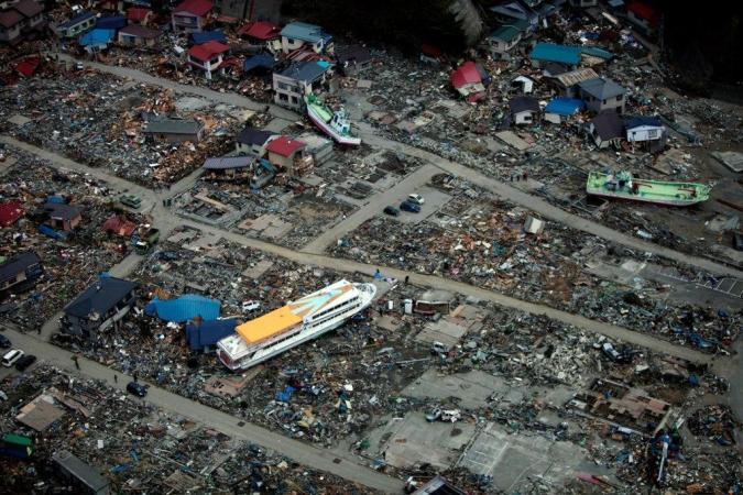 Computer Models Confirm: Small Islands Off Coast Can Make Tsunamis Worse