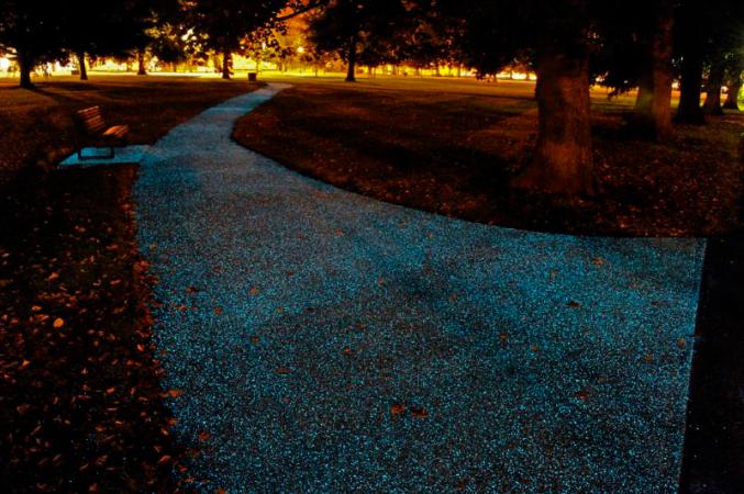 Glow-In-The-Dark Paths Could Be The Future Of Street Lighting