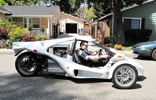 Three-Wheeled E. Rex, Three Times More Efficient Than Prius, Roars into Automotive X-Prize