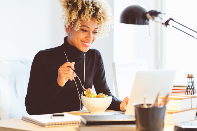 Eight ways that taking a real lunch break can improve your work (and life)