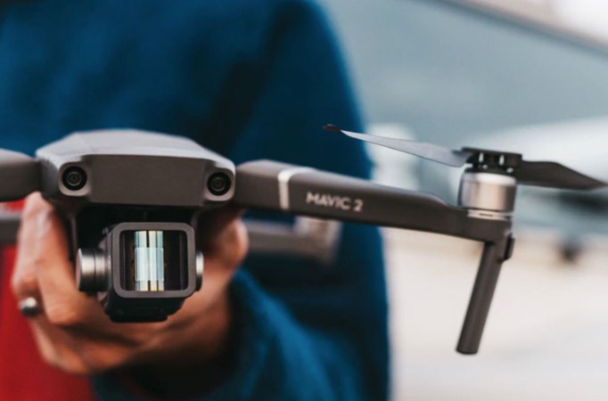 Moment’s anamorphic drone lens makes aerial footage look more like the movies