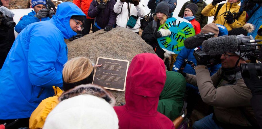 Iceland grieving a dead glacier could help us better face the climate crisis