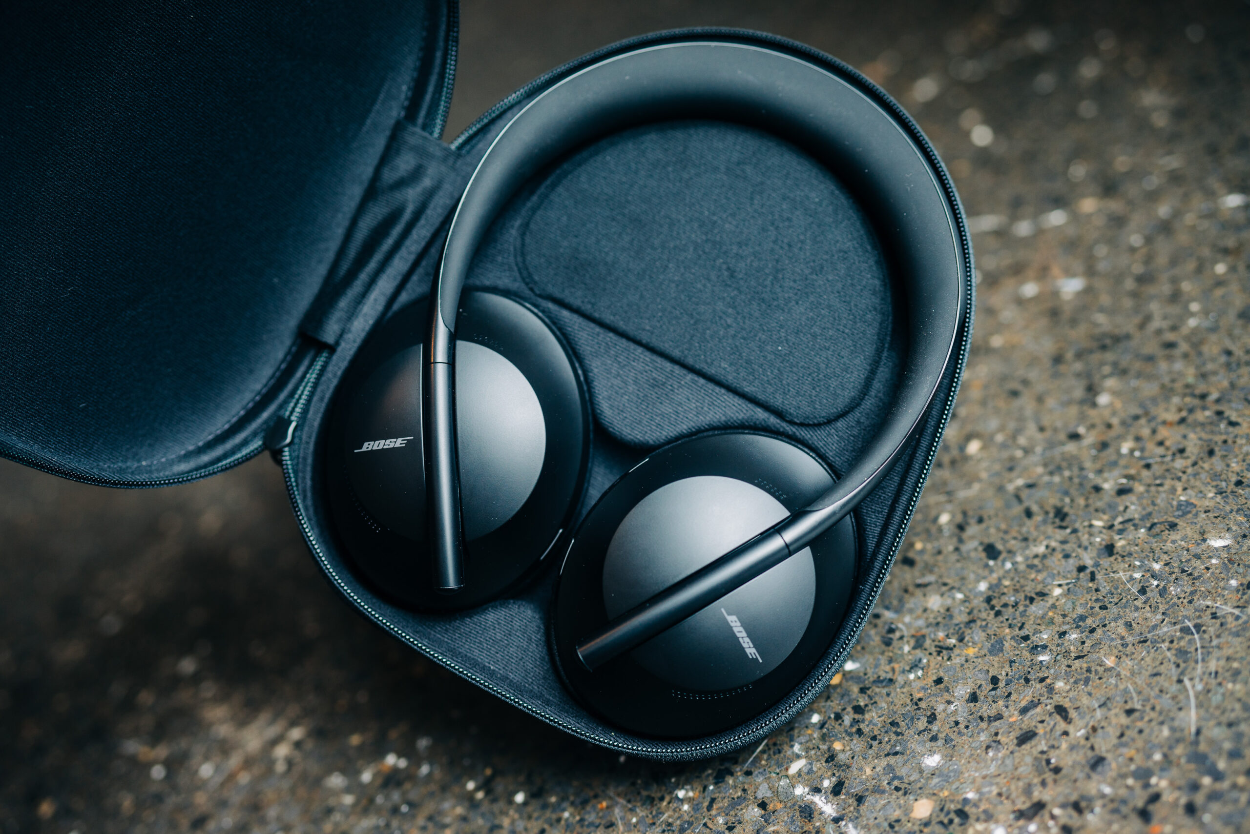 【SALE低価】Bose noise canceling headphones 700 ヘッドホン
