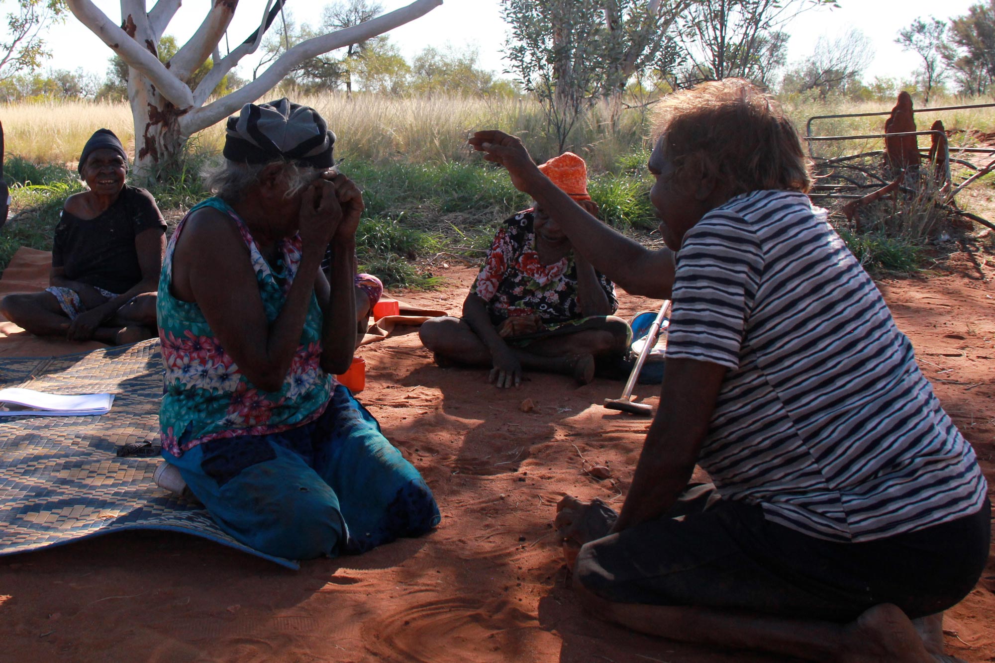 two Warlpiri women