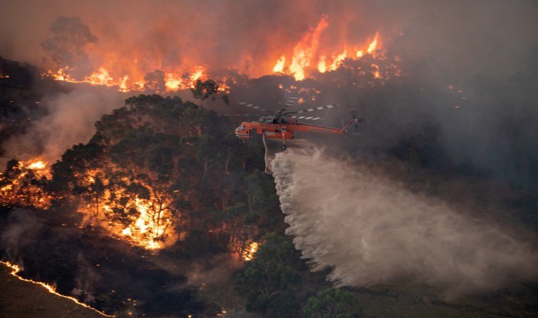 firefighting helicopter