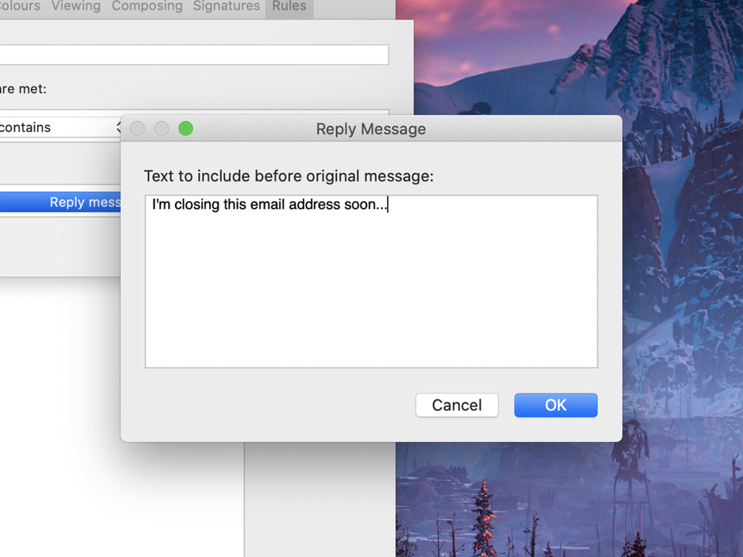 The iCloud email app, showing how to set an automatic response.