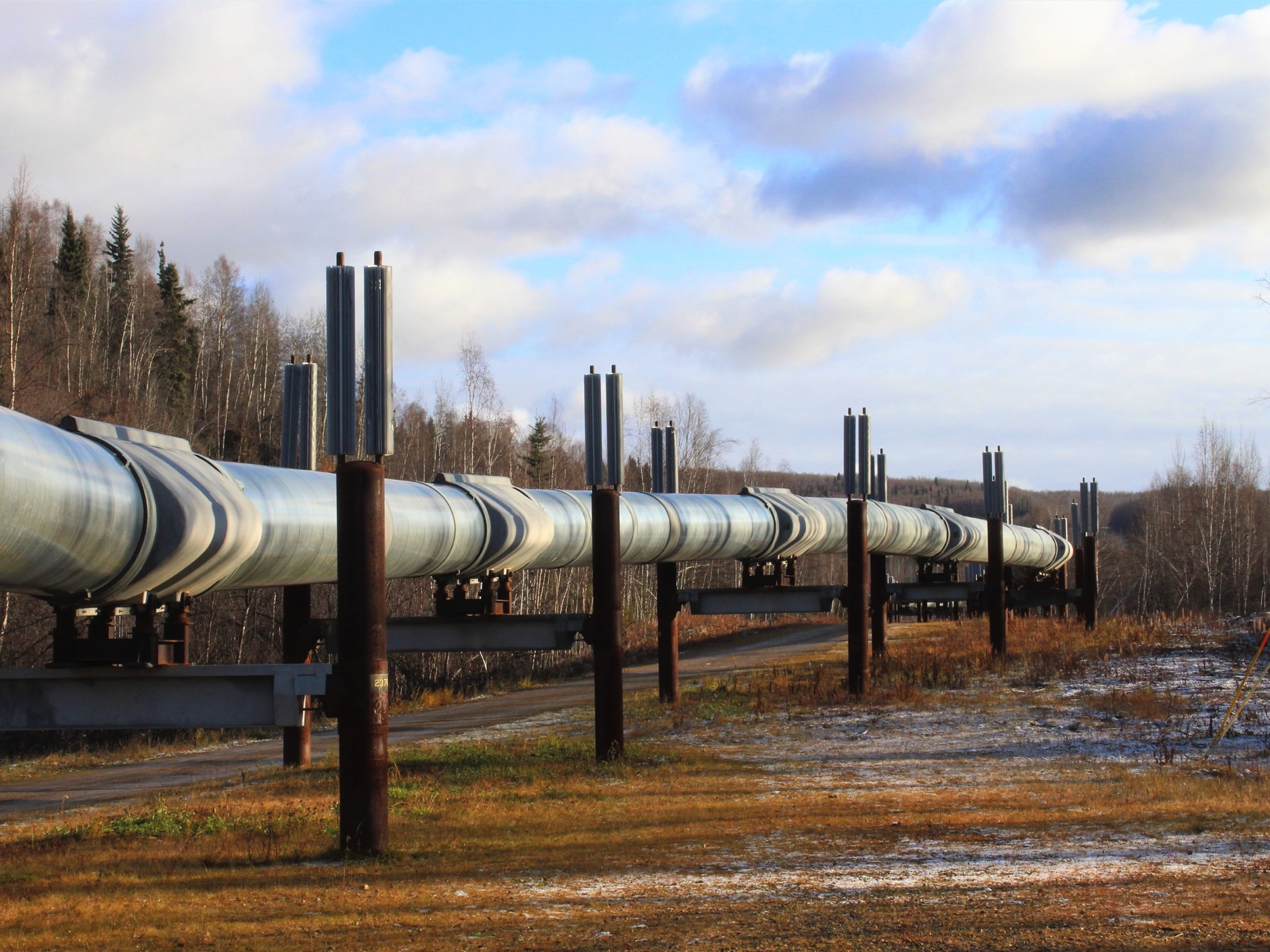 pipeline running aboveground